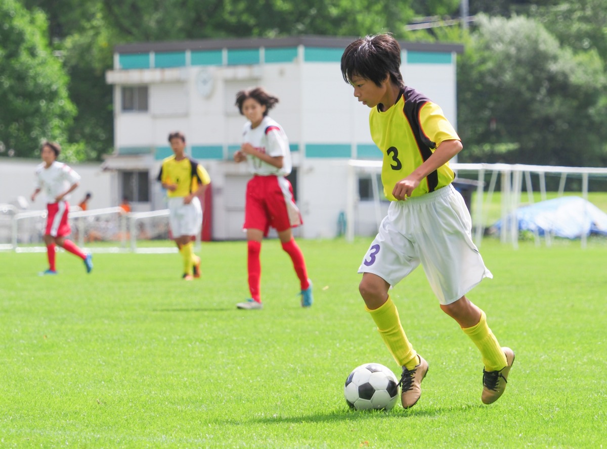 スポーツをしていて身体を良く動かす子どもは、特に多めのたんぱく質を必要